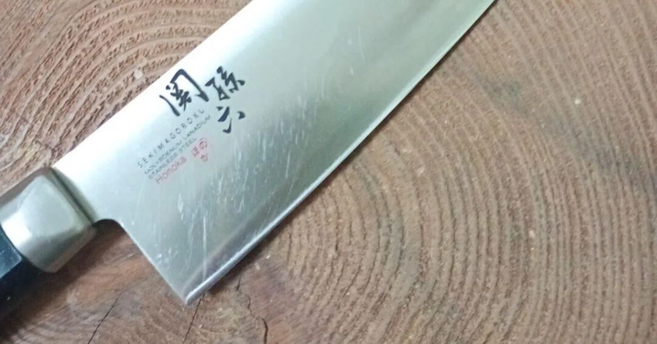 関孫六 ほのか 三徳包丁を研ぐ｜はっさ