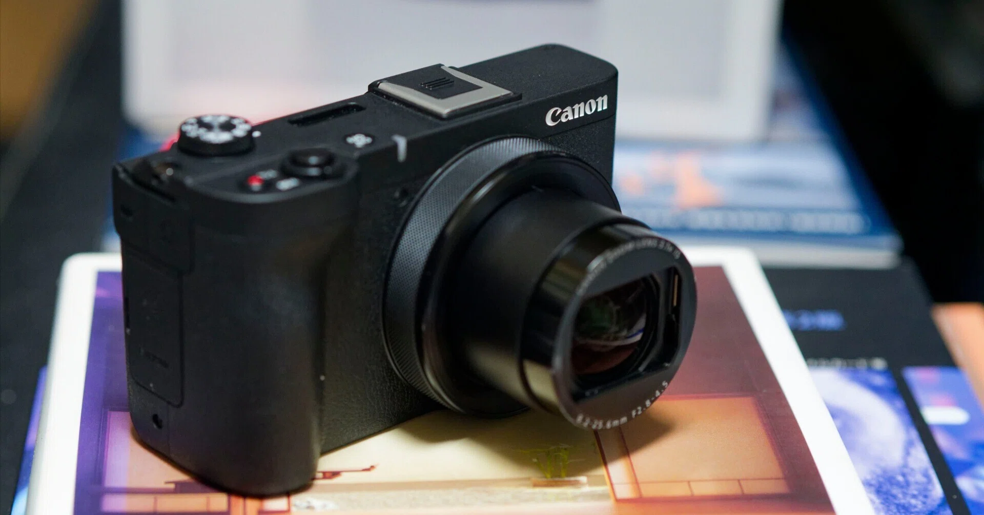 Canon PowerShot A95 コンパクトデジタルカメラ　画面写り異常有 コンパクトなカメラを探したはずが、太いコンデジを購入していた