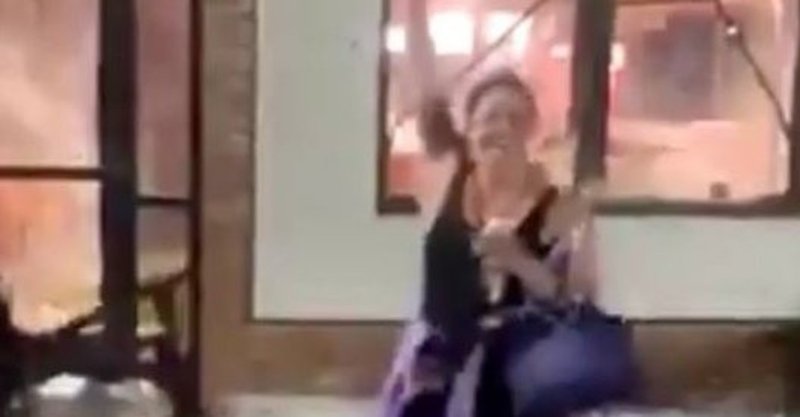 これぞアメリカ アトランタの黒人殺人現場のウエンディーズに放火したのは白人だった Usa アメリカからこんにちは Note これぞアメリカ アトランタの黒人殺人現場のウエンディーズに放火したのは白人だった Usa アメリカからこんにちは Note