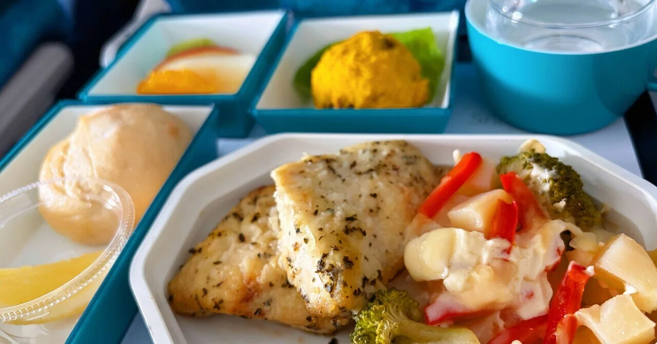 食事 モルディブ旅行記 #4｜スリランカ航空の特別機内食を食べ比べ！2歳児と
