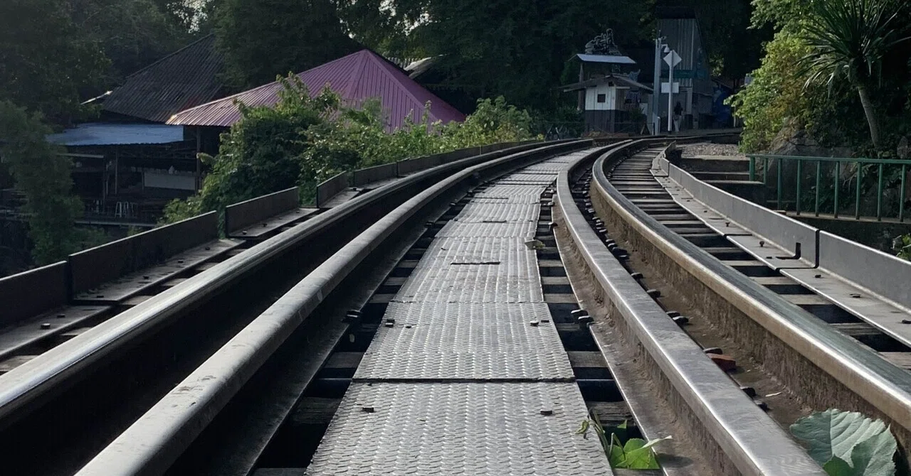ルポ 死の鉄道―タイに残された戦争遺跡・泰緬鉄道を歩く｜小山美砂