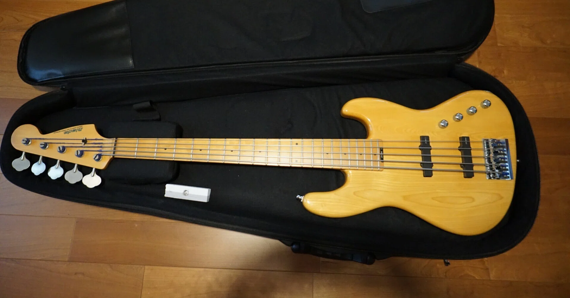 機材】KC エレキベース用 セミハードケース SHB-130 買ってみた、使っ