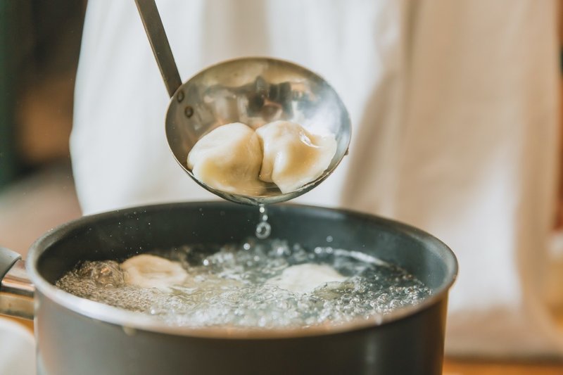 水餃子は故郷の味 老酒舗から 中国東北 餃子文化包 をお届けします Kitchhike キッチハイク Note 水餃子は故郷の味 老酒舗から 中国東北 餃子文化包 をお届けします Kitchhike キッチハイク Note