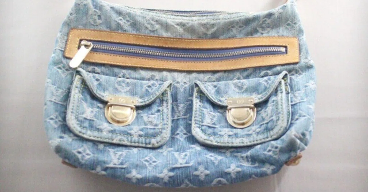 Clairen] Why Louis Vuitton bags cannot be cleaned by 'standard