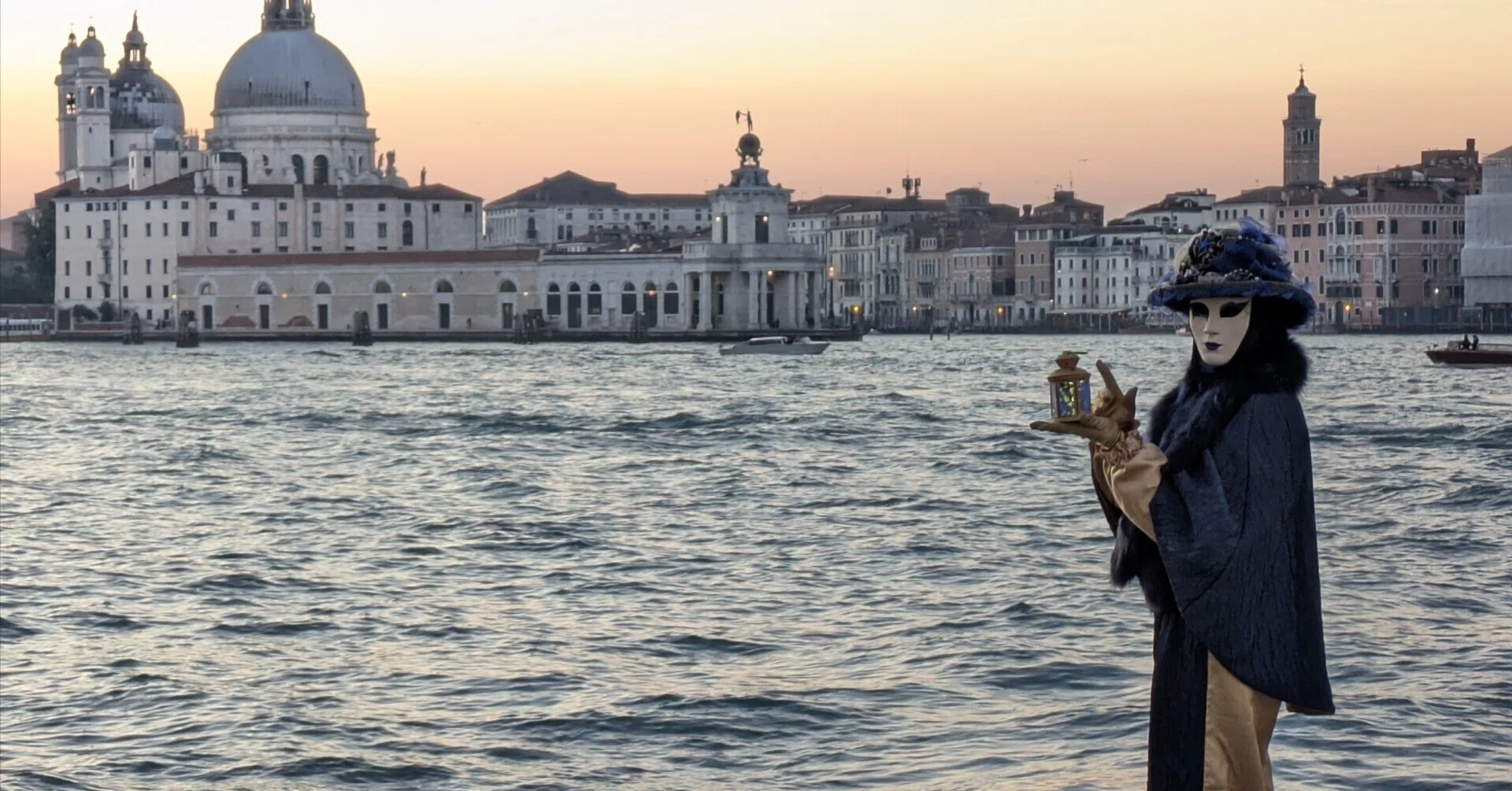 イタリア 水の都ベネチア 幻想のカーニバル｜流夏都 海外旅行一人旅派