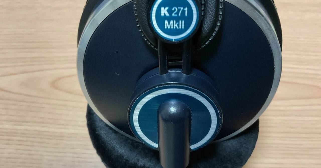 AKG K271 MKII イヤーパッド交換済み AKG K271MKIIのイヤーパッド交換｜ぶい
