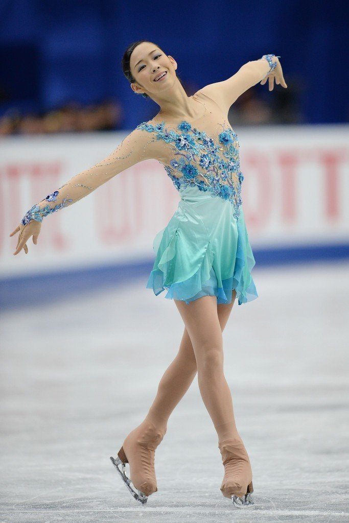 フィギュアスケートの素敵な衣装 女子 青編 あゆみ トータルビューティーコーチになる Note