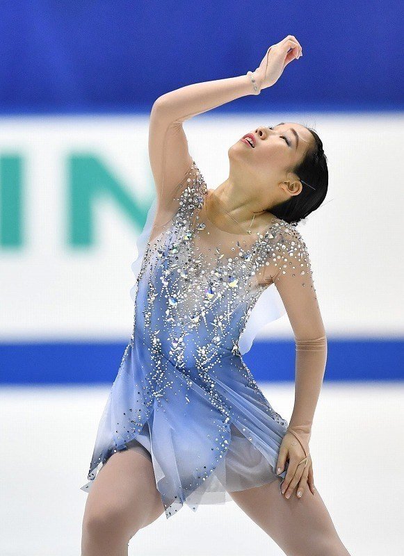 フィギュアスケートの素敵な衣装 女子・青編|あゆみ フィギュアスケートの素敵な衣装 女子・青編|あゆみ