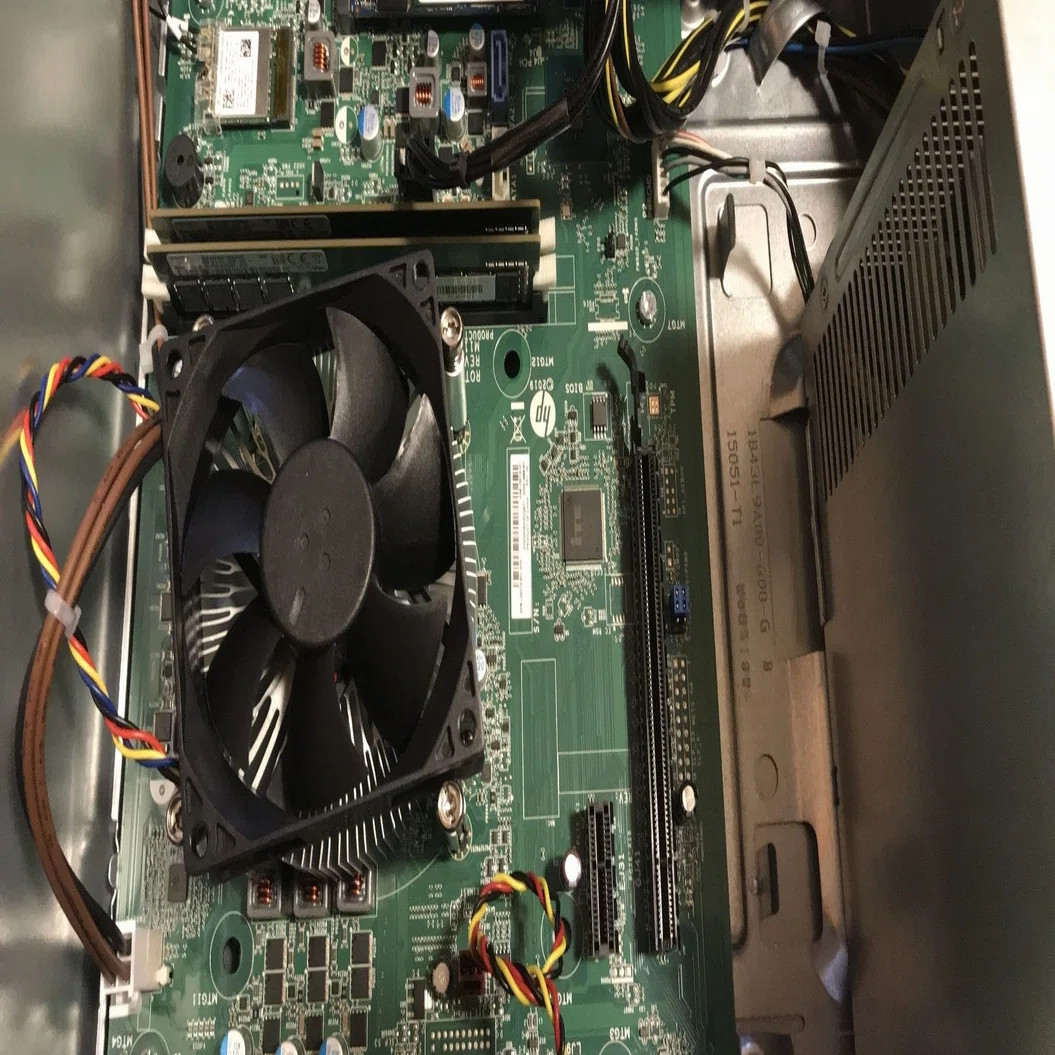 HP Pavilion Gaming Desktop TG01-0720jp を開けてみた｜T884