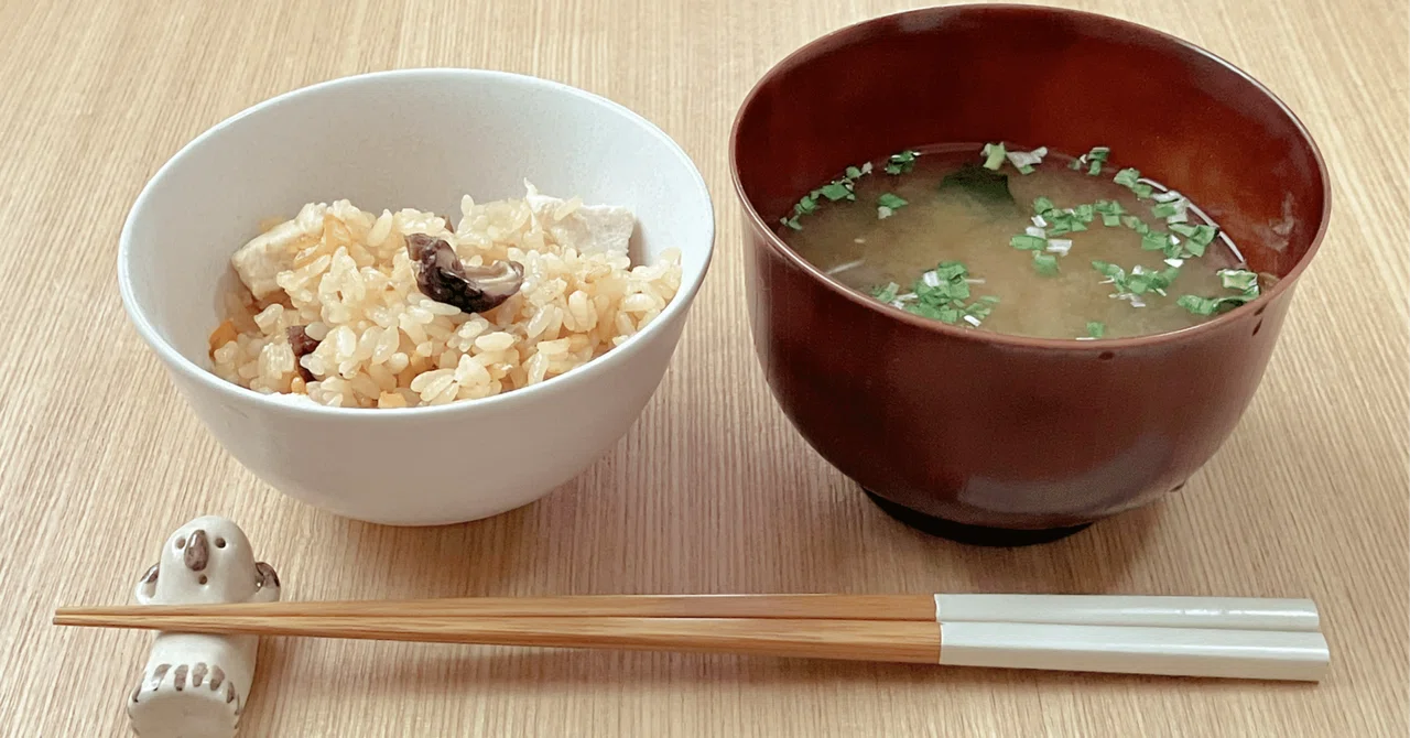 School Lunch Menu Vol. 385: Komatsuna and Chirimen Jako Mixed Rice ...