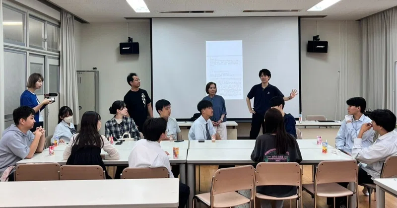 地域に大学がない町で始まった、月に一度の特別授業