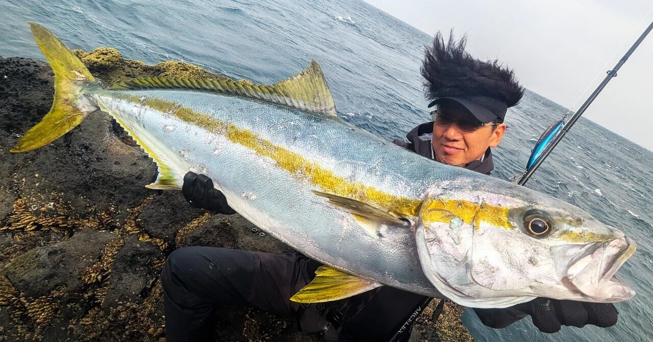 アナナス 松笠 5号 吊り 漢の釣り！磯から巨大なヒラマサに挑む「ロックショアヒラマサ」｜釣り