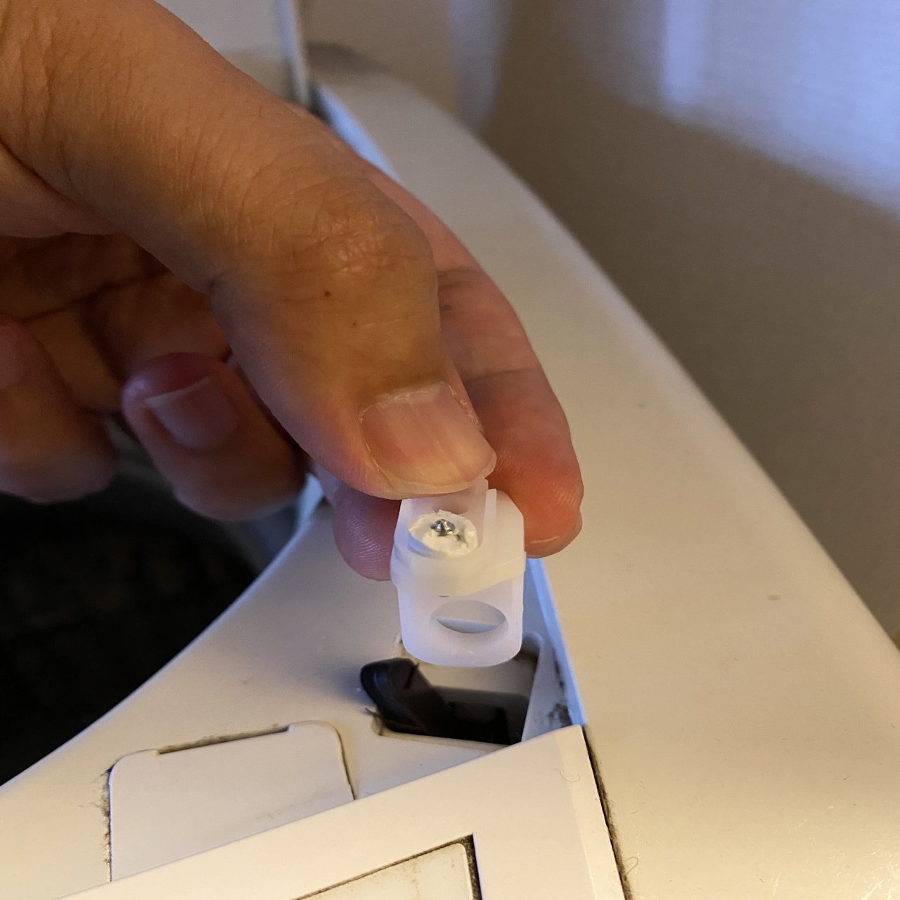 家電 生活家電 洗濯機　動作品　AW-45M7　難あり　ロック部分の爪が壊れてます　（0） 東芝洗濯機AW-45M7【E7-4エラー】原因と解除方法｜リサイクル家電記事