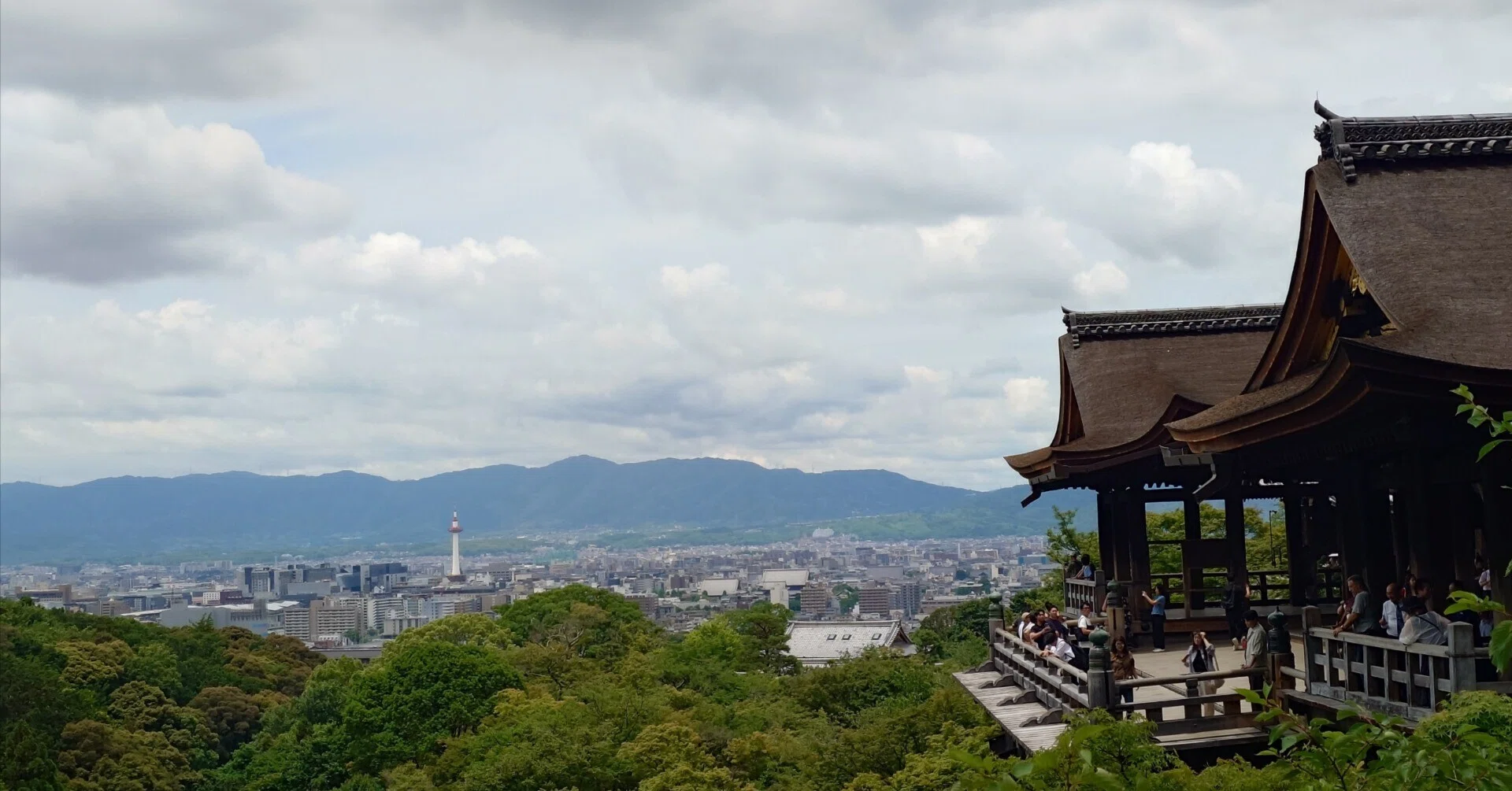 京都清美寺の舞台より京都の街を一望 京都 清水寺】眺望美しき清水の舞台【2026/6/18】｜アルとネジ
