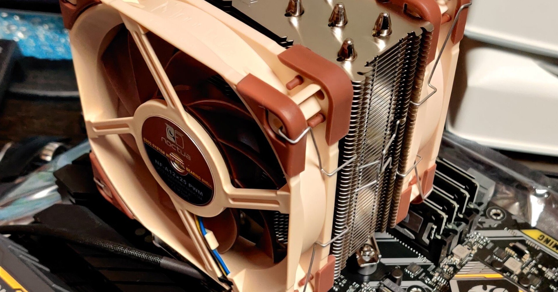 だれにでも使いこなせる 驚異のパソコンソフト/戦略経営の実践 はじめてZen 2世代のRyzenでPCを組んだ話｜のらねこノート