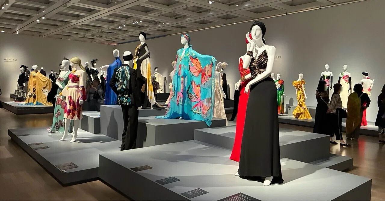 蝶々夫人』を仕立て直したデザイナー。《森英恵 ヴァイタル・タイプ展