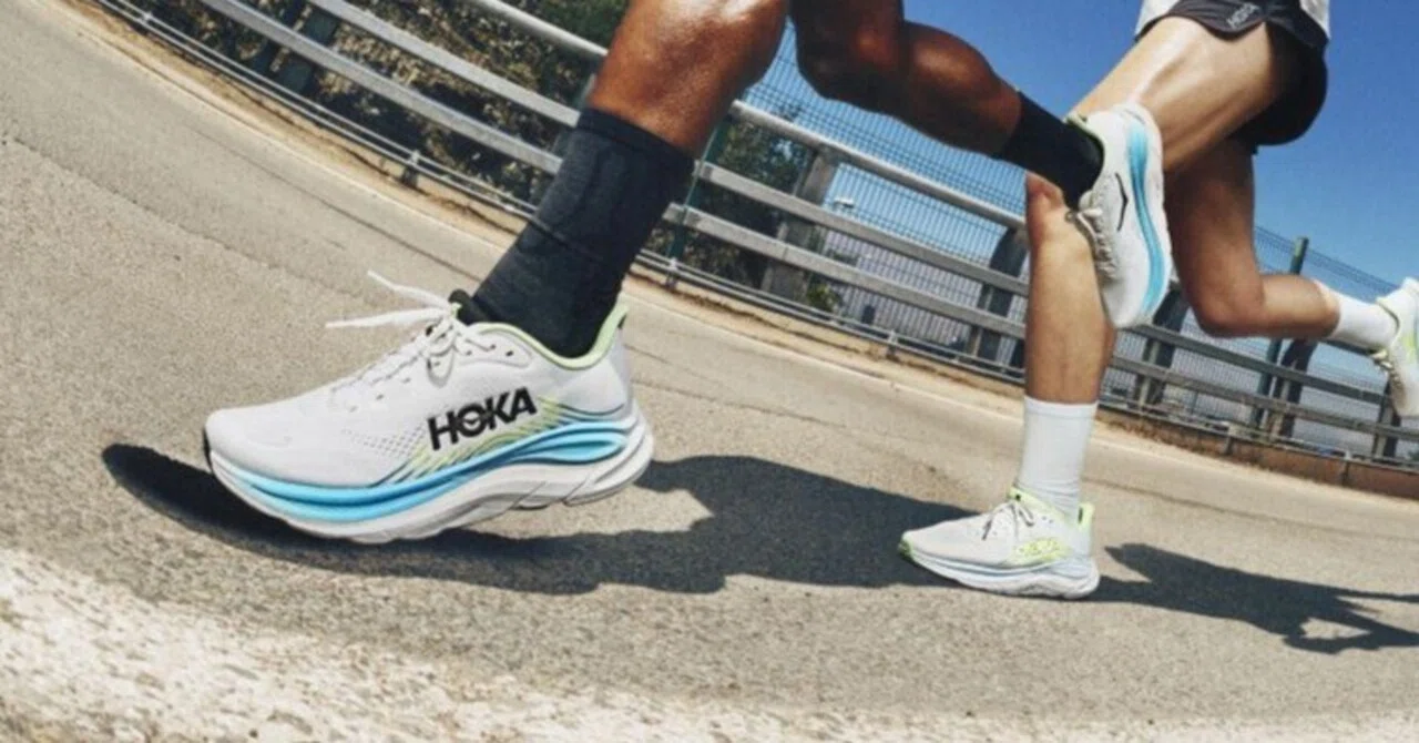 HOKA】クリフトン11は7月1日に発売！旧モデルのクリフトン10のセールも
