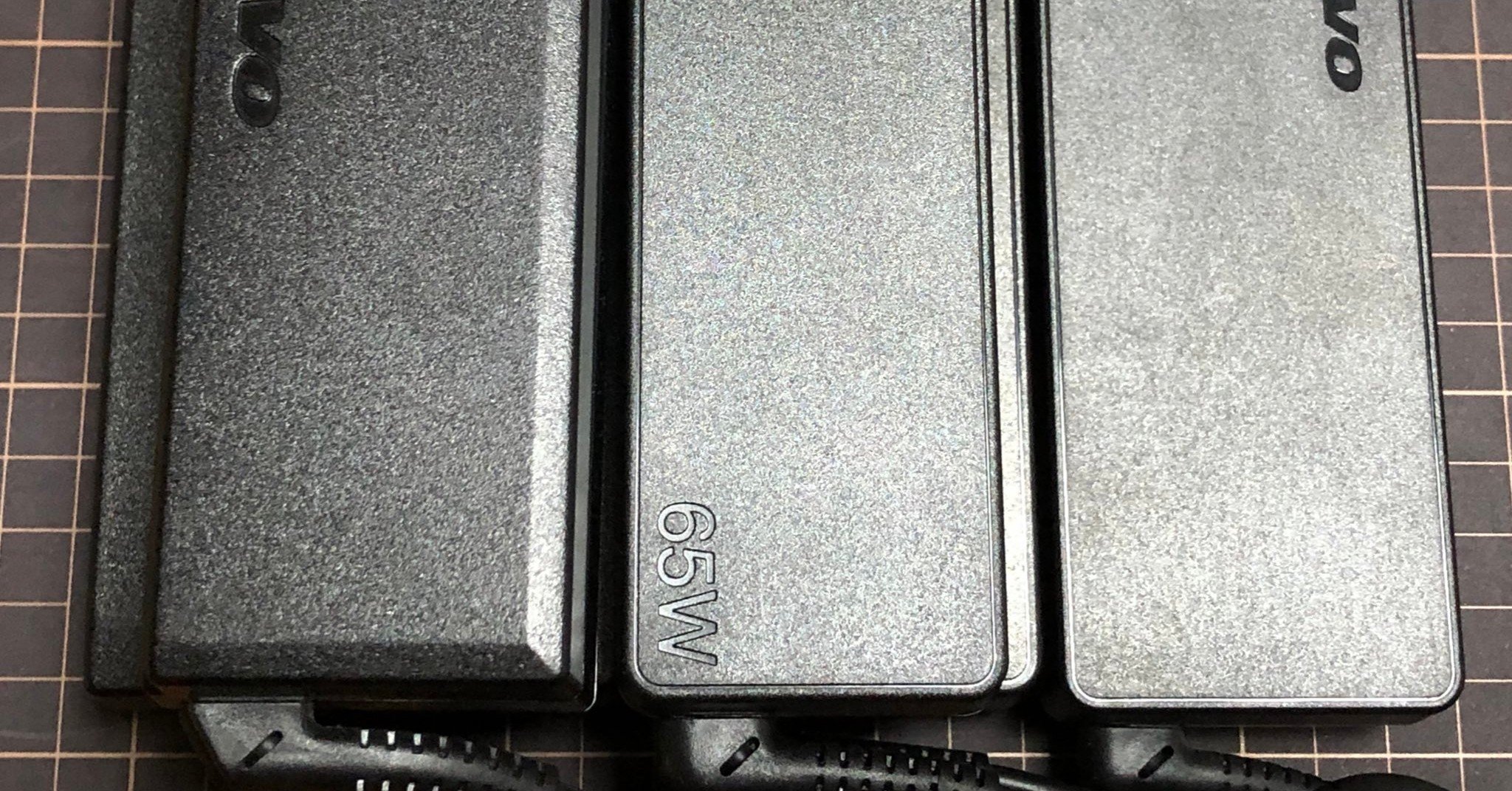 Lenovo ThinkCentre M75q-1 Tiny ACアダプタの違い｜od_1969