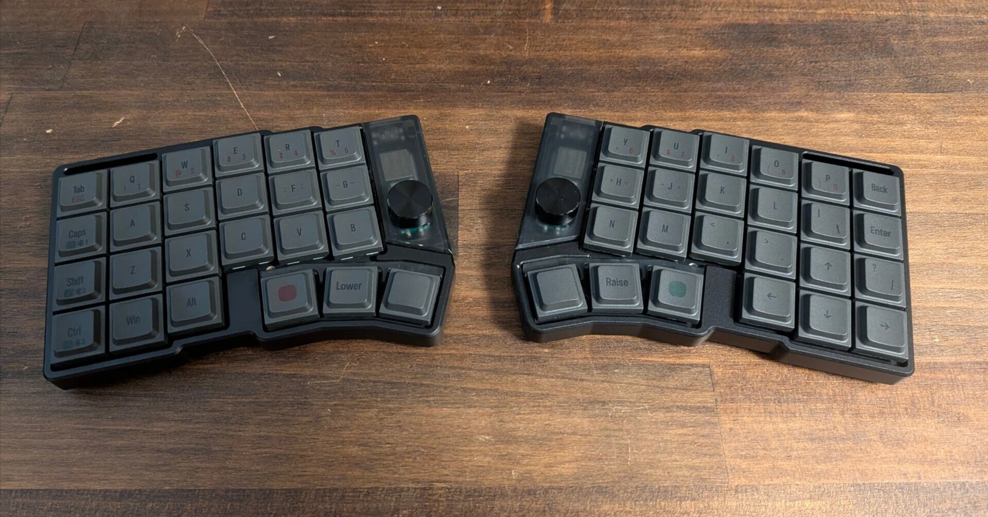 分割キーボードCornix LPを買って2ヶ月経過レビュー。まだ奮闘中。｜Susumu