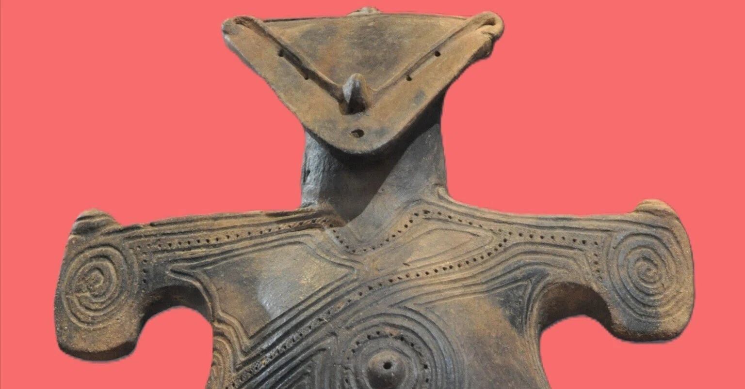 仮面土偶は魔物に対峙する縄文のプレ方相氏なのか？｜ヒデチャコ
