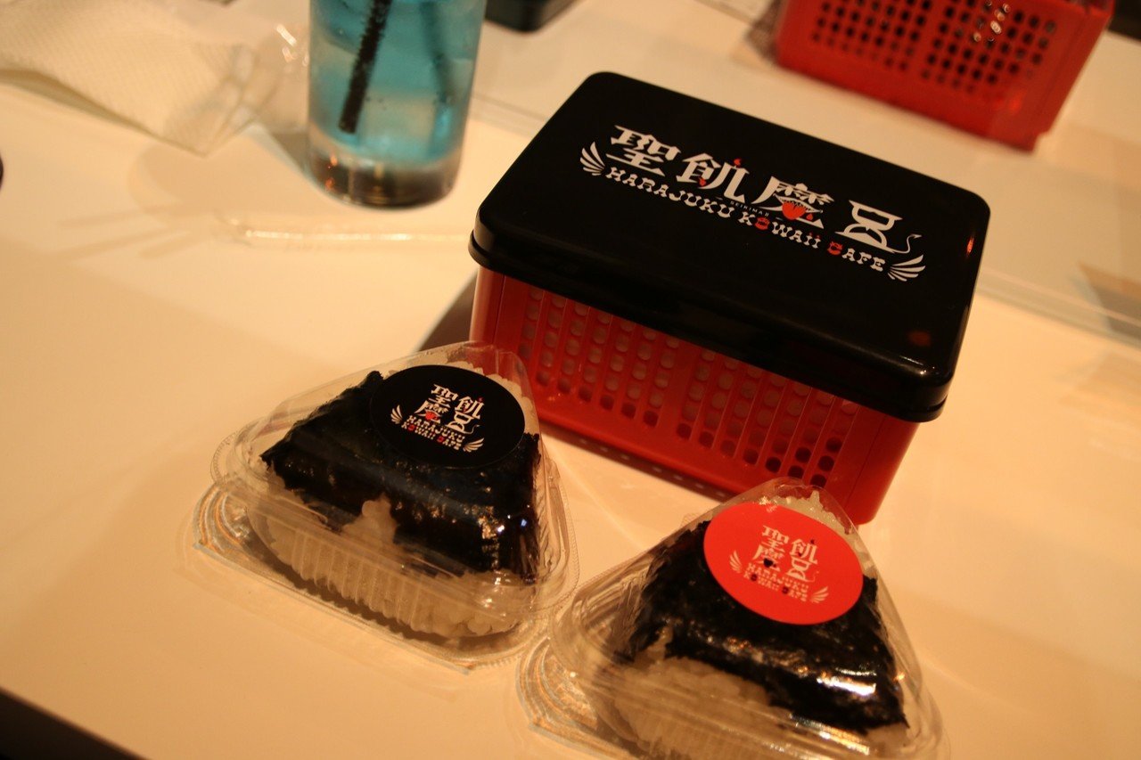 聖飢魔II グッズ まとめ売り kowaii cafe コワイイカフェ 他 聖飢魔Ⅱ HARAJUKU KOWAii CAFE in AREA-Q原宿 6.6-6.28 コラボ開催!