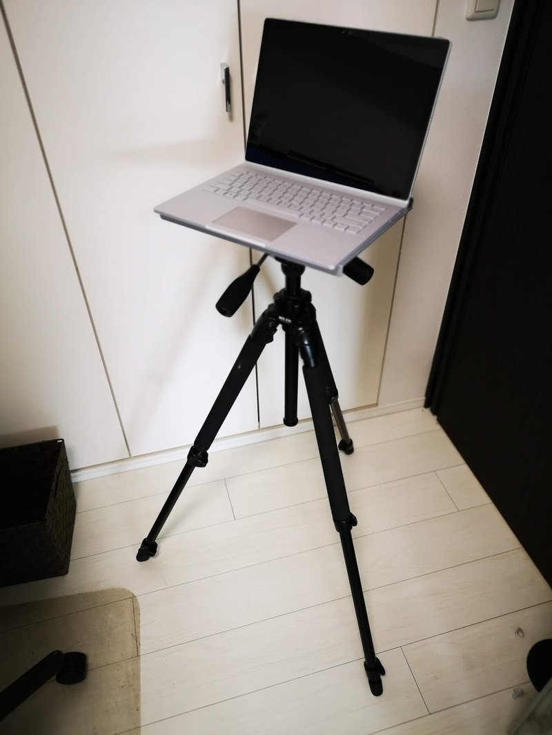 カメラ用の三脚を使ったpc様テーブルが想像以上に最高でした Shinobu Note カメラ用の三脚を使ったpc様テーブルが想像以上に最高でした Shinobu Note