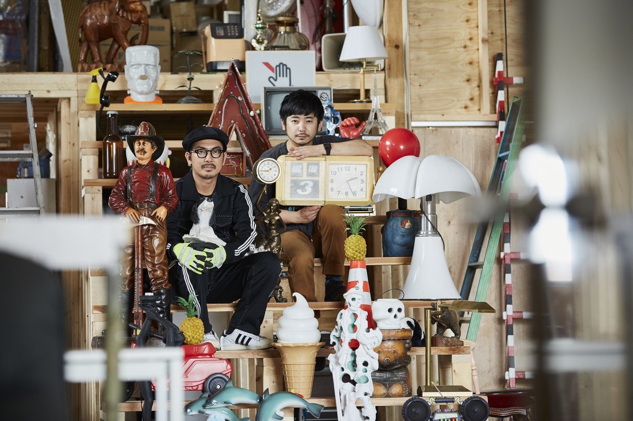 オフィスの壊れた椅子が、腰掛けられるアートに。magmaとともに手掛け