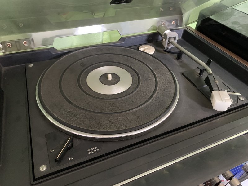 ビクターのものすごく古いレコードプレーヤが修理から帰ってきた Ryuma Note ビクターのものすごく古いレコードプレーヤが修理から帰ってきた Ryuma Note