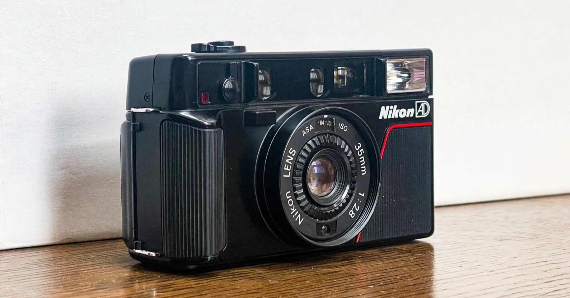 Nikonピカイチのレンズは、文字通り ピカイチだった。 Nikon L35AF の