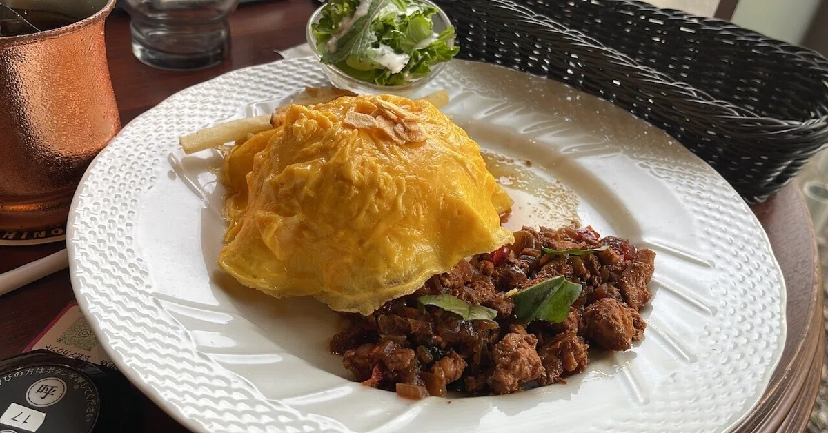 Omrice Rice I had Gapao Omurice at Hoshino Coffee today|還暦めがねじぃじ@チャットボットの独立研究者