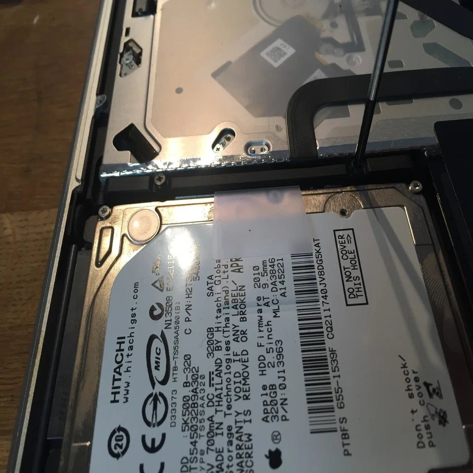 HDDの5倍】MacBook Pro early 2011のストレージ換装（HDD→SSD)編【速 