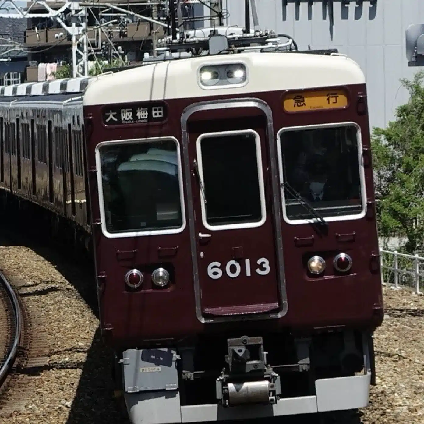 Tau6(タウロク)