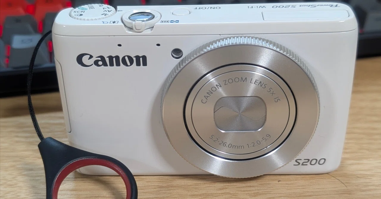 Canon PowerShot S200白 セブンイレブン記念品バッテリー不良 完全復活】400台の奇跡。液晶の死にかけたセブン限定「PowerShot S200