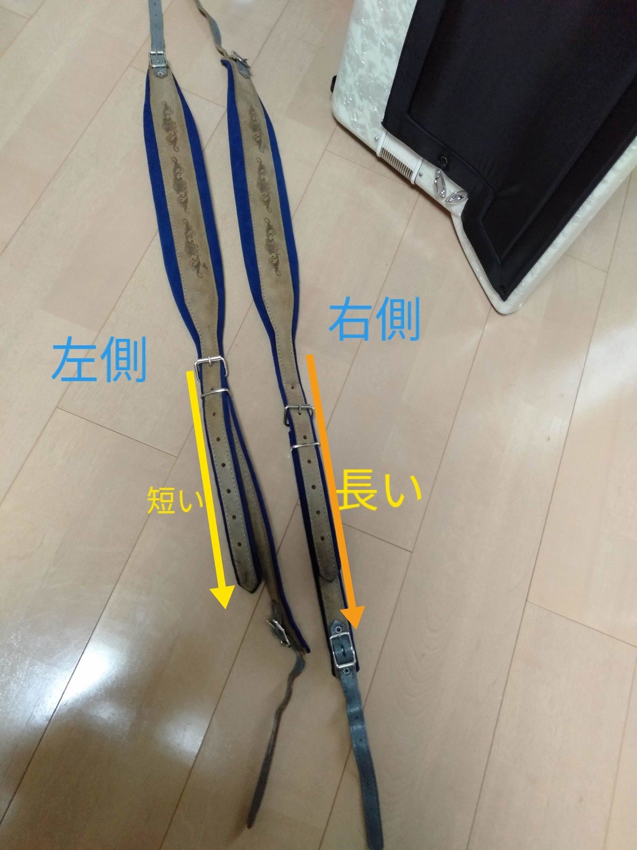 アコーディオンストラップのはなし① 種類とつけ方 アコーディオンストラップのはなし① 種類とつけ方