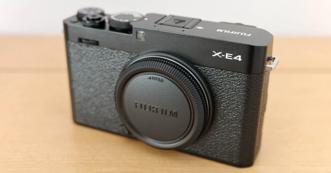 X-E4というカメラを、性能じゃなくて見た目で買ったら人生が変わった