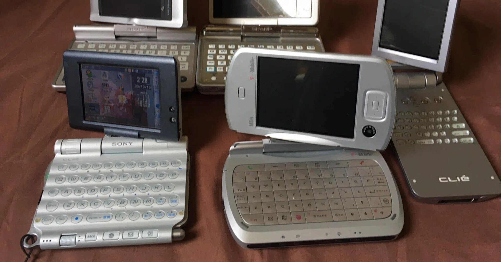 俺とレトロモバイル SONY Clie PEG-UX50 2003年発売｜レモバ