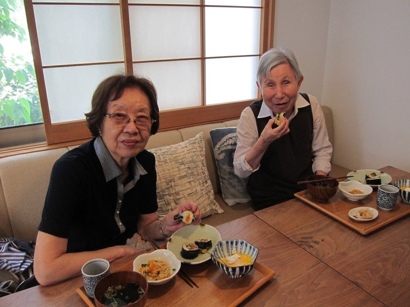 お初 韓国風海苔巻き キンパ 銀木犀 西新井大師 Note お初 韓国風海苔巻き キンパ 銀木犀 西新井大師 Note