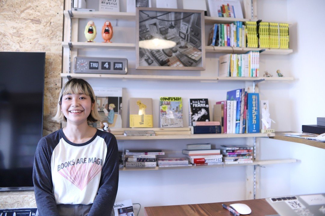 ◆店主私物の名品コレクション◆ほぼ未使用◆本加賀友禅の大人気作家『松島由美』作　暈しに花文様が美しい高級訪問着◆ 本加賀友禅中町博志滅紫色 ポップなデザイン 美品