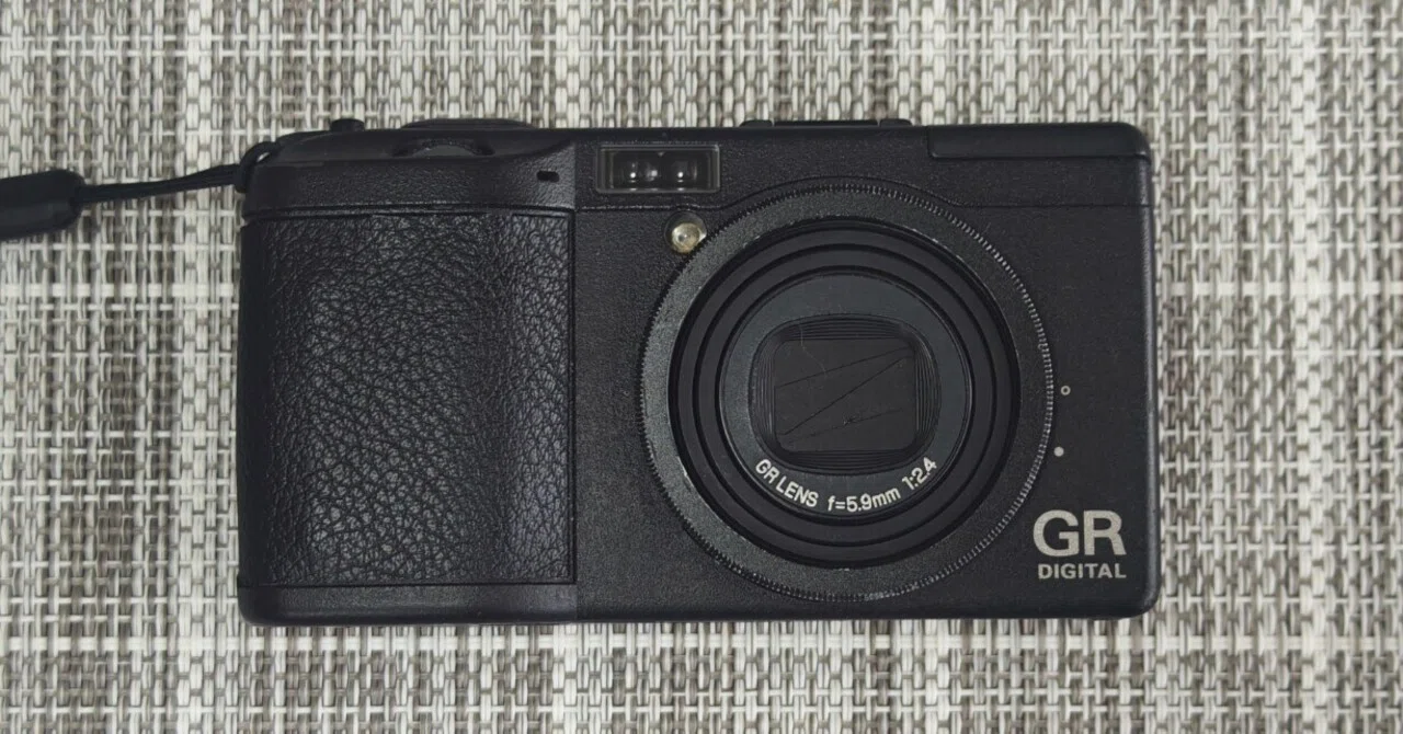 【ジャンク】RICOH GR DIGITAL 初代 せどり RICOH 初代GR DIGITALを買いました｜go:ahead