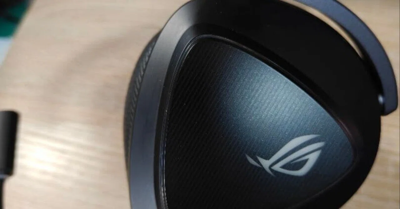 ROG Delta II ほぼ未使用 本体/マイクのみ 本日見つけた掘り出し物】ROG Delta II ほぼ未使用 本体・マイクのみ