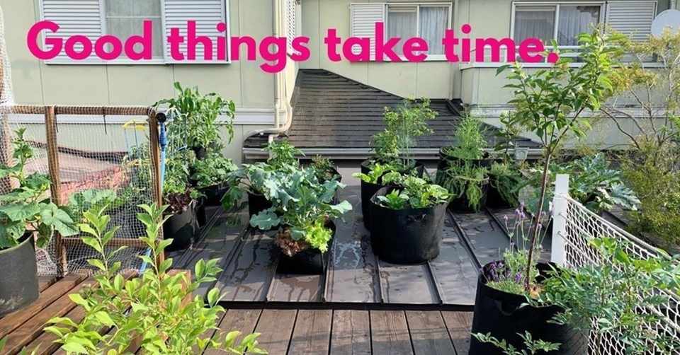 桃栗3年 柿8年 ターシャの庭が教えてくれること ハシヅメミミ Note