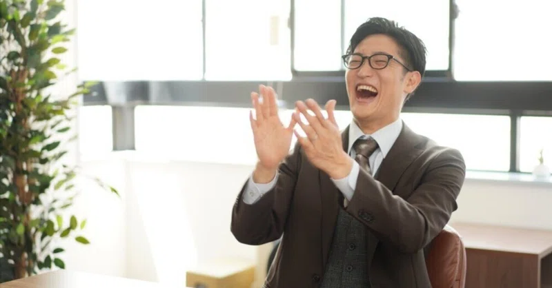 株式会社KODEKA誕生秘話──資金なし・社会人経験ゼロの芸人が立ち上げた、売上100億を見据える前代未聞のマーケティング会社