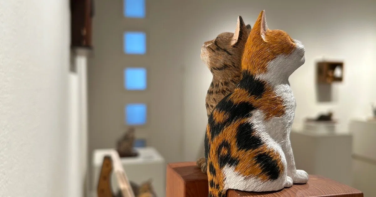 木の温もりから生まれる猫たち｜後藤浩介 キャットカーヴィング展「陽