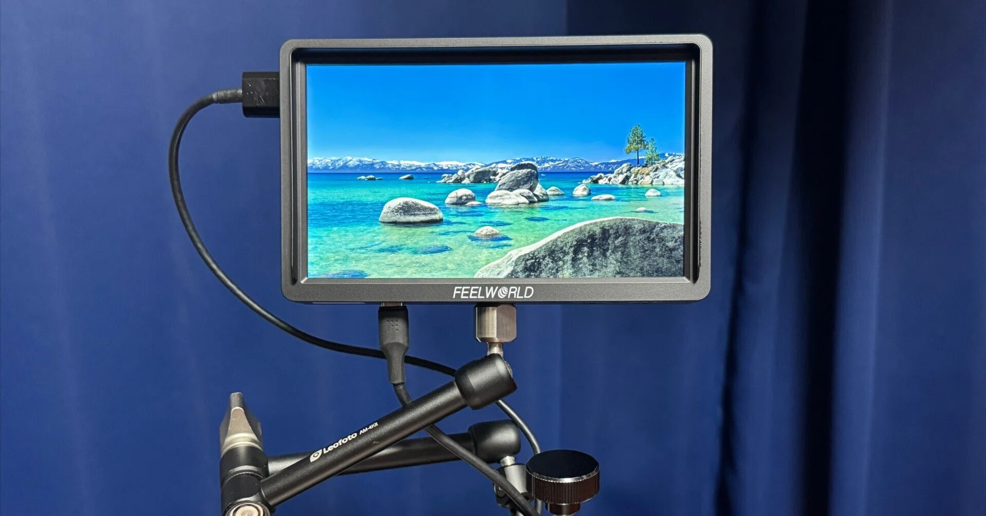 HDMI・SDIの両方対応のポータブルモニター「FEELWORLD FW568S」を購入