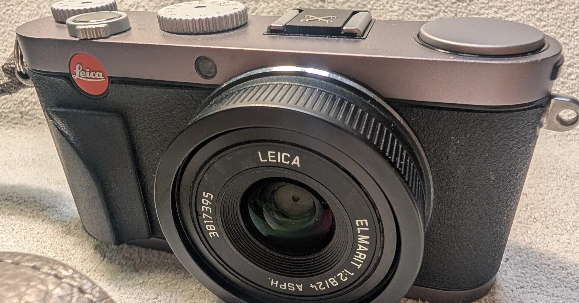 動作確認済Leica X1 スチールグレー グリップ　キャップ付　コンデジ 旧いコンデジのUpdate （LEICA X1編）｜傳次郎