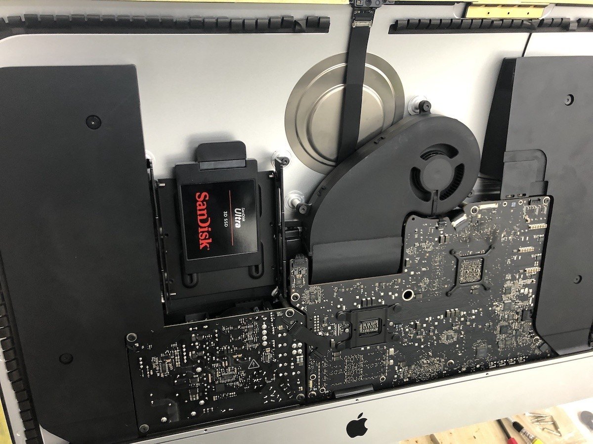 iMacの修理(SSDへ換装)をしてみた|J-allエンジニアラボ iMacの修理(SSDへ換装)をしてみた|J-allエンジニアラボ