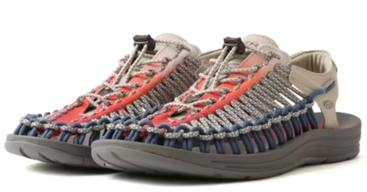 青赤センサー】KEEN UNEEK AKAFUJIを買った｜あまらる