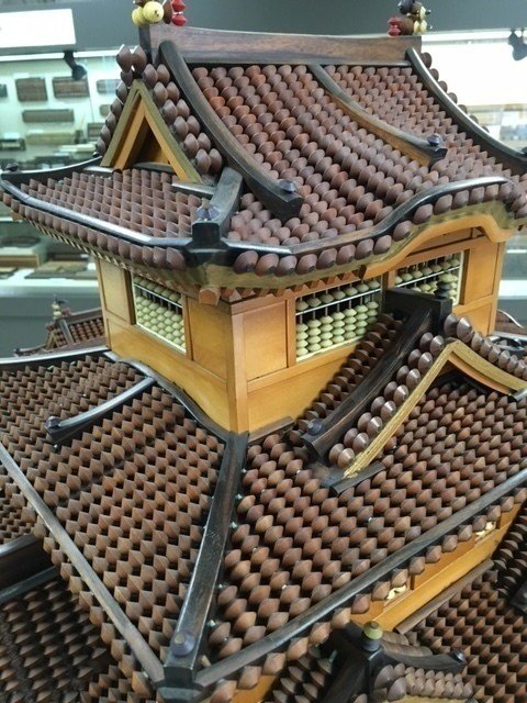 そろばん姫路城屋根