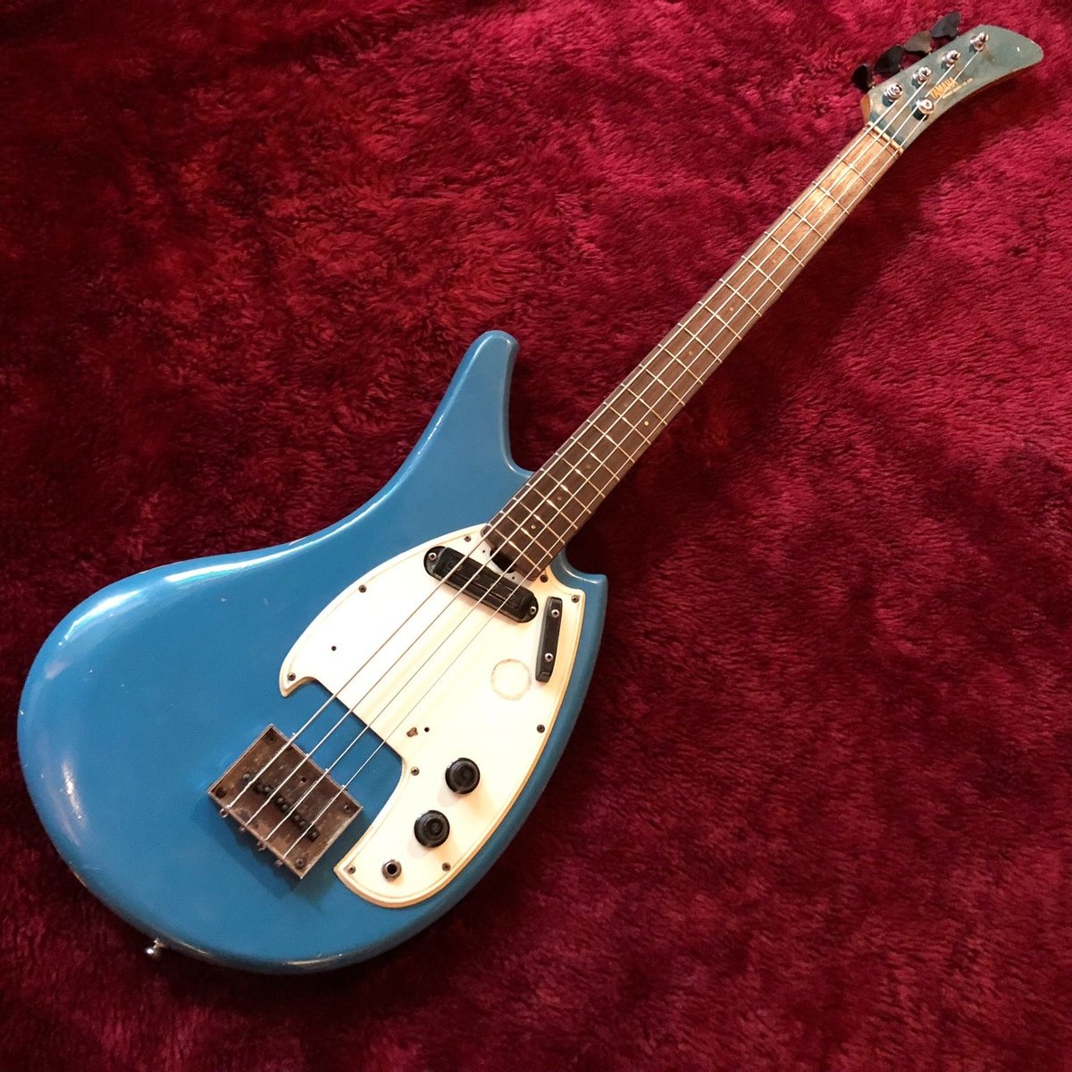 期間限定値下げ価格 YAMAHA SB-1C ビザールベース フライング・バナナ YAMAHA SB-1C｜Bridge Guitars