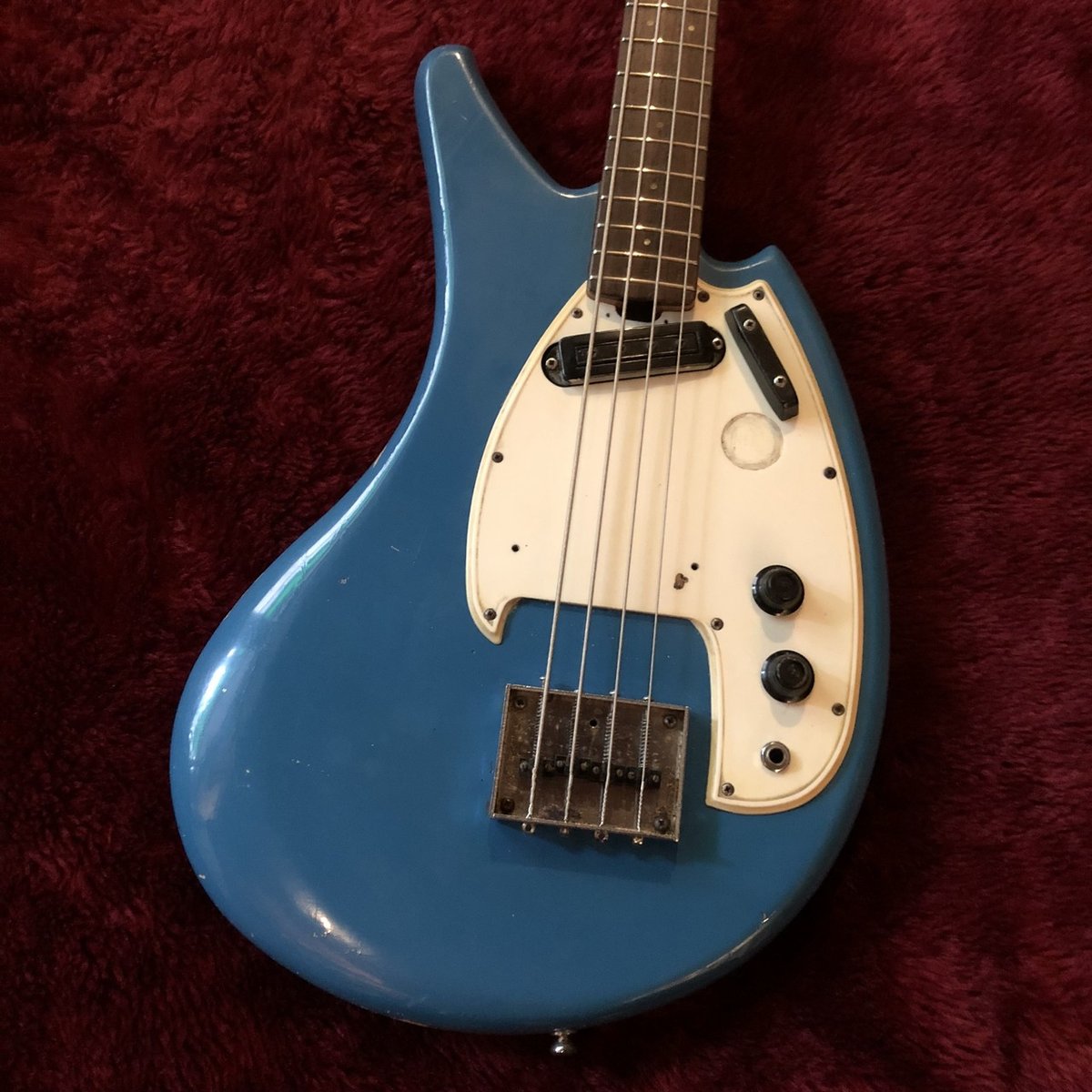 期間限定値下げ価格 YAMAHA SB-1C ビザールベース フライング・バナナ YAMAHA SB-1Cについて | ビザールギター専門店 Bridge guitars